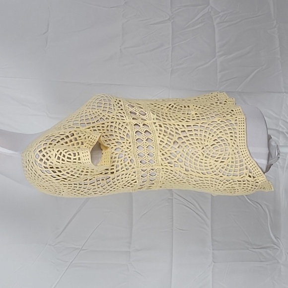 Cato Size XS Butter Yellow Open Knit Crochet Style Top, Exc. Used Condition - Picture 5 of 11